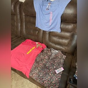 Lot of 3 NWT women’s small tops